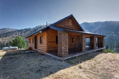 Exterior - 5769 Serenity Ln, Conner, MT 59827 photo 16 of 20