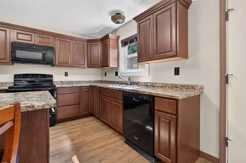 Kitchen - 16 Loggers Ln, Cascade, MT 59421 photo 3 of 4