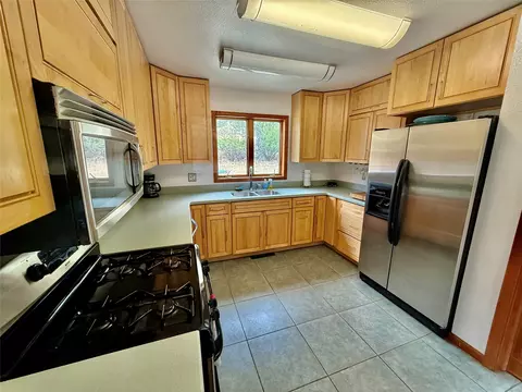 Kitchen - 40 Meadow Harbor Ln, Cascade, MT 59421 photo 2 of 3