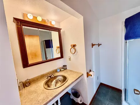 Bath - 40 Meadow Harbor Ln, Cascade, MT 59421 photo 3 of 4