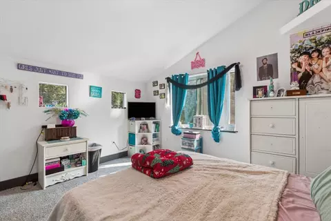 Bedroom - 2034 Foothill Rd, Kalispell, MT 59901 photo 6 of 11