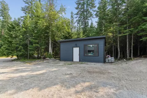 Exterior - 2034 Foothill Rd, Kalispell, MT 59901 photo 14 of 16
