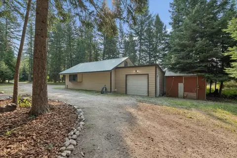 Exterior - 2034 Foothill Rd, Kalispell, MT 59901 photo 5 of 16