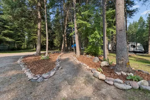 Exterior - 2034 Foothill Rd, Kalispell, MT 59901 photo 4 of 16
