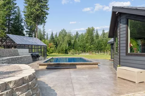 Exterior - 2034 Foothill Rd, Kalispell, MT 59901 photo 7 of 16