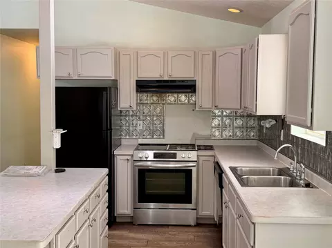 Kitchen - 320 Remps Rd, Libby, MT 59923 photo 2 of 4
