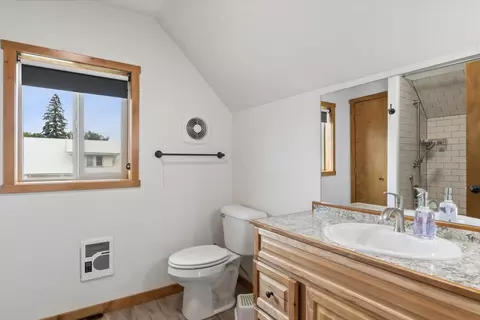 Bath - 414 2nd Ave E, Eureka, MT 59917 photo 3 of 4