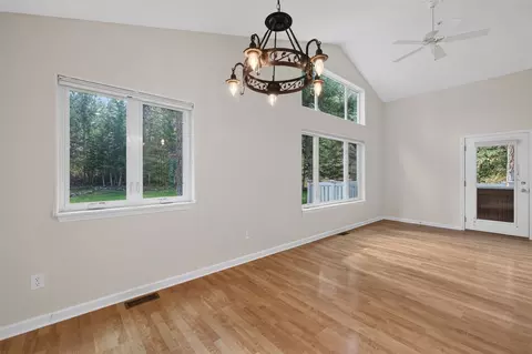 Living - 36 Stoney Brook Dr, Clancy, MT 59634 photo 3 of 8