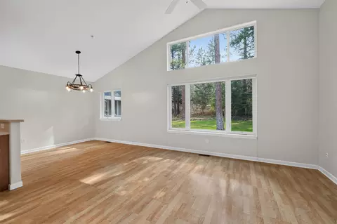 Living - 36 Stoney Brook Dr, Clancy, MT 59634 photo 2 of 8