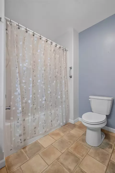 Bath - 36 Stoney Brook Dr, Clancy, MT 59634 photo 3 of 6