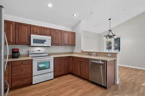 Kitchen - 36 Stoney Brook Dr, Clancy, MT 59634 photo 1 of 2