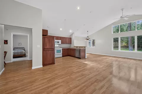 Living - 36 Stoney Brook Dr, Clancy, MT 59634 photo 8 of 8