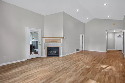 Living - 36 Stoney Brook Dr, Clancy, MT 59634 photo 5 of 8