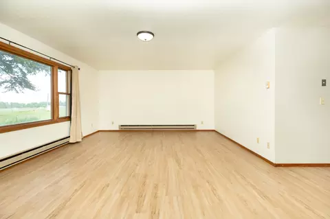 Living - 904 S Shoshone Loop, Hamilton, MT 59840 photo 8 of 16