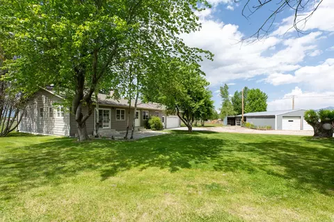 Exterior - 904 S Shoshone Loop, Hamilton, MT 59840 photo 9 of 14