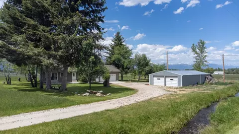 Exterior - 904 S Shoshone Loop, Hamilton, MT 59840 photo 3 of 14