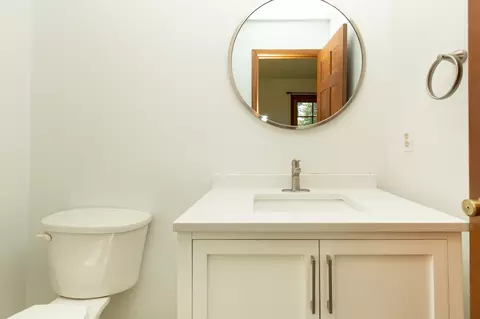 Bath - 904 S Shoshone Loop, Hamilton, MT 59840 photo 3 of 4