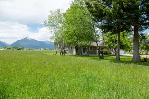 Exterior - 904 S Shoshone Loop, Hamilton, MT 59840 photo 7 of 14