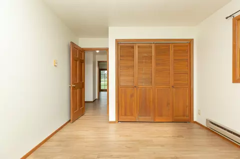 Bedroom - 904 S Shoshone Loop, Hamilton, MT 59840 photo 2 of 2