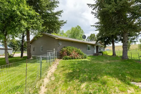 Exterior - 904 S Shoshone Loop, Hamilton, MT 59840 photo 11 of 14