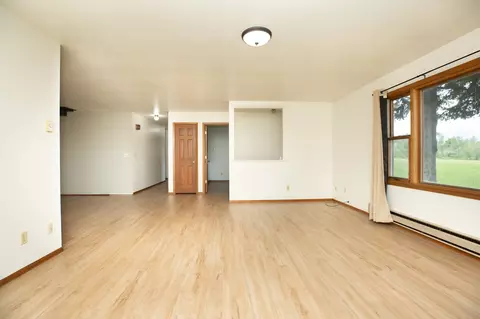 Living - 904 S Shoshone Loop, Hamilton, MT 59840 photo 10 of 16