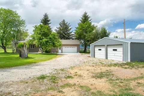 Exterior - 904 S Shoshone Loop, Hamilton, MT 59840 photo 10 of 14