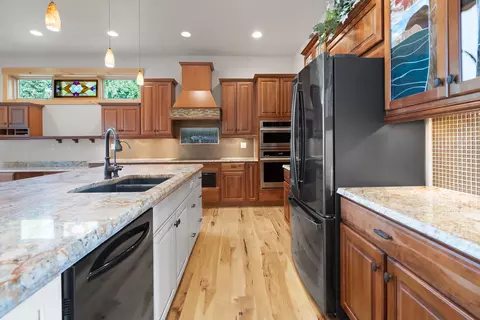 Kitchen - 20 Bitterroot Cove Ct, Marion, MT 59925 photo 2 of 3