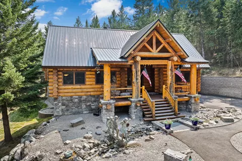 893 Elias Ln, Somers, MT 59932