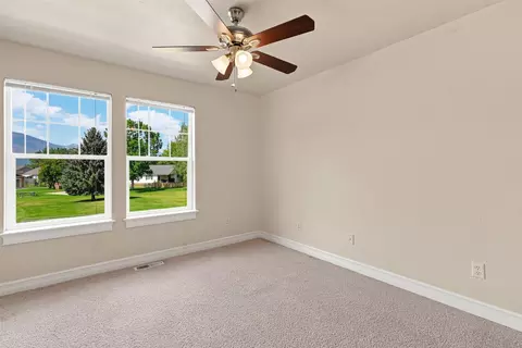 Bedroom - 121 Silverberry St, Hamilton, MT 59840 photo 3 of 6