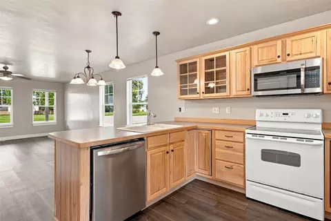 Kitchen - 121 Silverberry St, Hamilton, MT 59840 photo 3 of 3