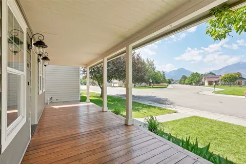 Exterior - 121 Silverberry St, Hamilton, MT 59840 photo 5 of 12