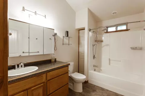 Bath - 105 River Ridge Ln E, Superior, MT 59872 photo 2 of 2