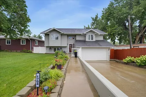 1704 19th Ave S, Great Falls, MT 59405