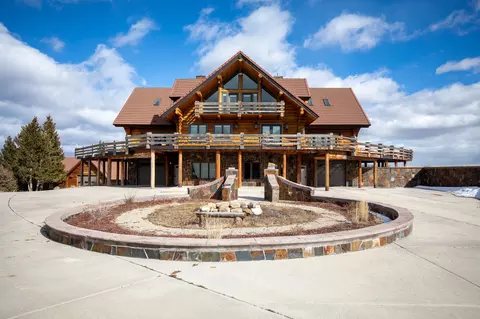 1380 Glacier View Dr, Deer Lodge, MT 59722