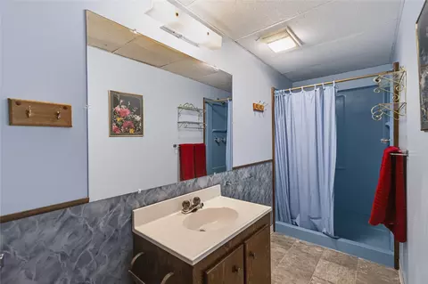 Bath - 504 N Adams St, Boulder, MT 59632 photo 4 of 4
