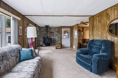 Living - 504 N Adams St, Boulder, MT 59632 photo 3 of 3