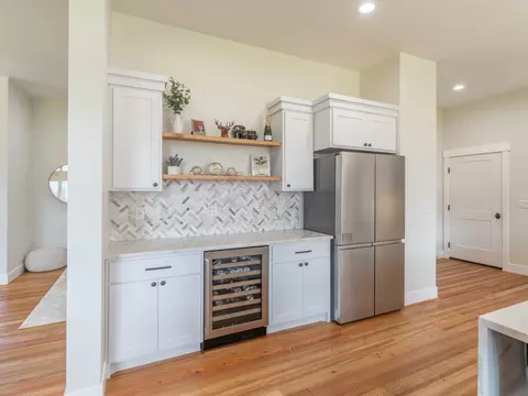 Kitchen - 8 Towering Pine Ct, Kalispell, MT 59901 photo 4 of 13