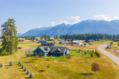 View/Area - 8 Towering Pine Ct, Kalispell, MT 59901 photo 3 of 4