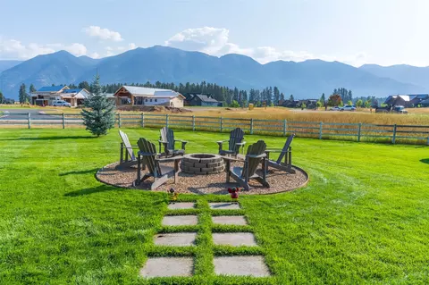 Exterior - 8 Towering Pine Ct, Kalispell, MT 59901 photo 14 of 20