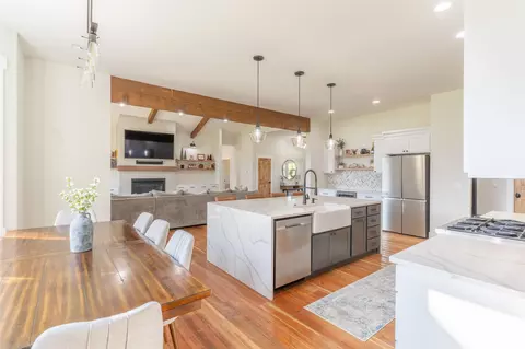 Kitchen - 8 Towering Pine Ct, Kalispell, MT 59901 photo 8 of 13