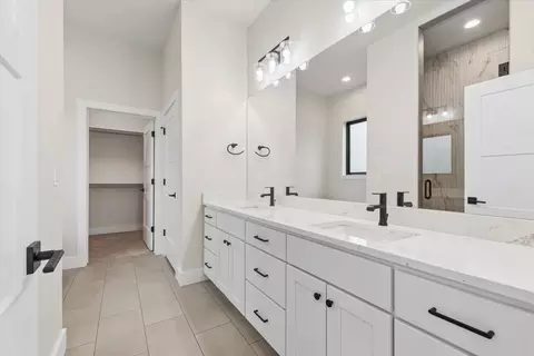 Bath - 116 Golden Bear Dr, Bigfork, MT 59911 photo 2 of 5