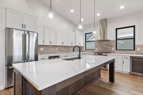 Kitchen - 116 Golden Bear Dr, Bigfork, MT 59911 photo 2 of 5