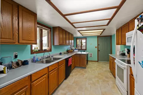 Kitchen - 231 Glendora Ave, Libby, MT 59923 photo 1 of 3