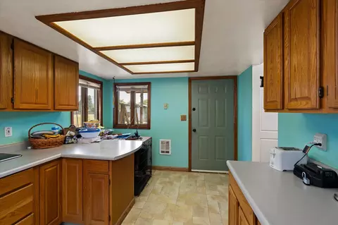 Kitchen - 231 Glendora Ave, Libby, MT 59923 photo 2 of 3