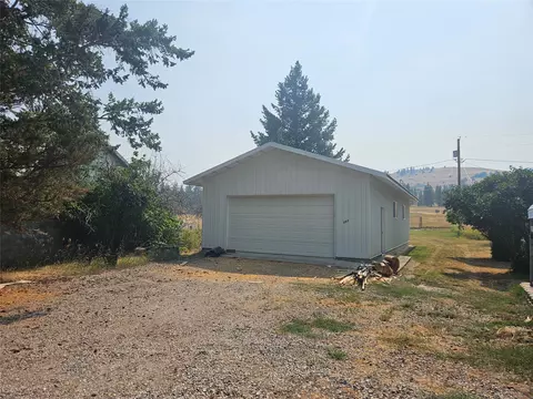 307 2nd Ave S, Hot Springs, MT 59845