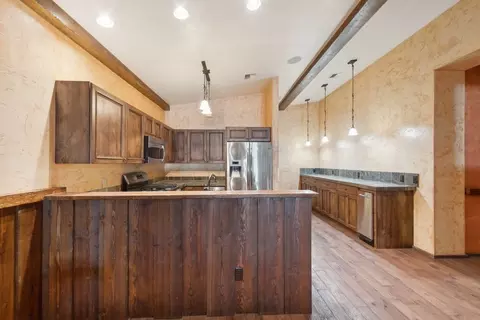 Kitchen - 6135 Old Mt Hwy 35, Bigfork, MT 59911 photo 2 of 4