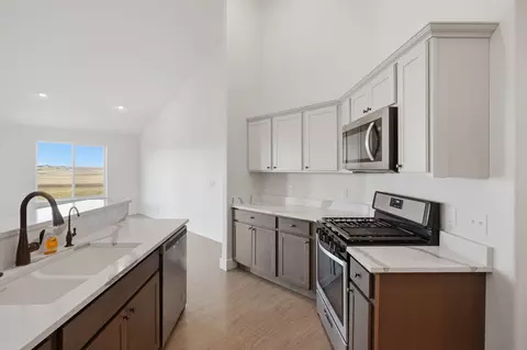 Kitchen - 17 Durango Trl, Three Forks, MT 59752 photo 2 of 2