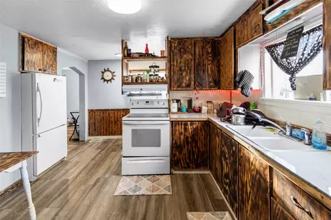 Kitchen - 1305 4th Ave E, Kalispell, MT 59901 photo 2 of 3