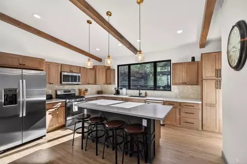 Kitchen - 34 Cox Creek Ln, Cascade, MT 59421 photo 2 of 5