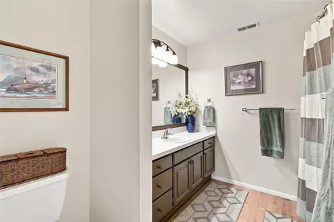 Bath - 1170 Pine St, Hamilton, MT 59840 photo 2 of 3